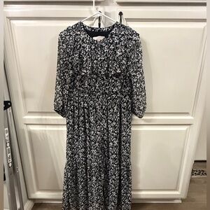 Loft Elegant Black and White Floral Dress